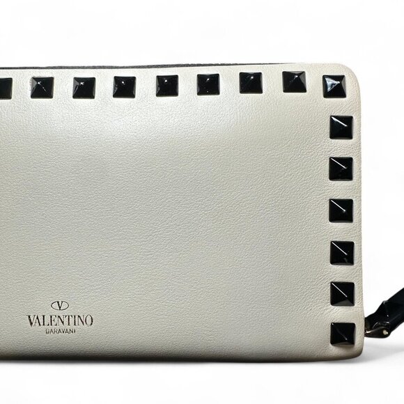 Valentino Garavani White/Ivory Rockstud Continental Wallet w Black Studs - Picture 2 of 16